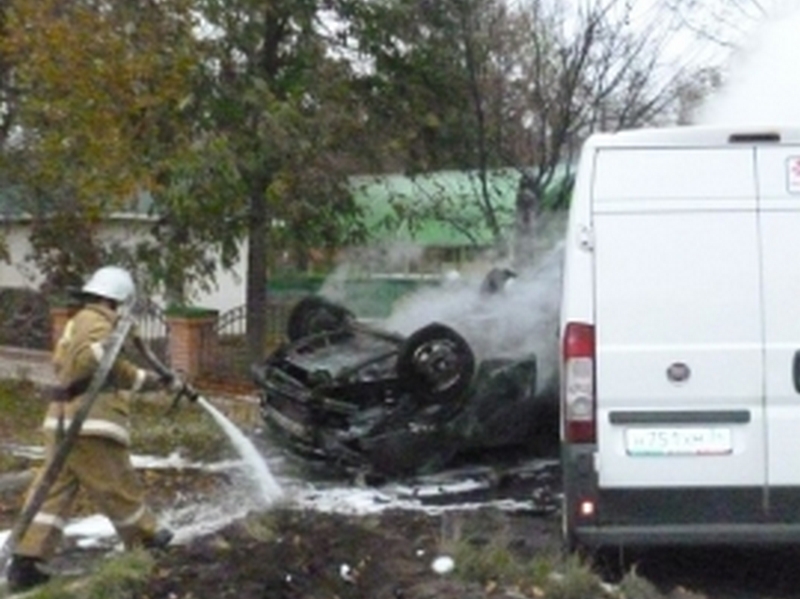 В Липецкой области водитель погиб в горящей "Газели"