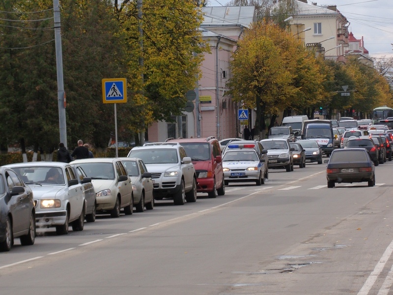 Движение на пересечении улиц 8 Марта и Ворошилова ограничено