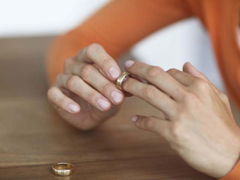 Липецкие ЗАГСы спасают разваливающиеся браки