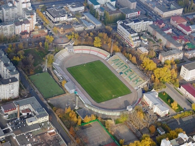 Реконструкцией стадиона "Металлург" займется фирма из Тамбова