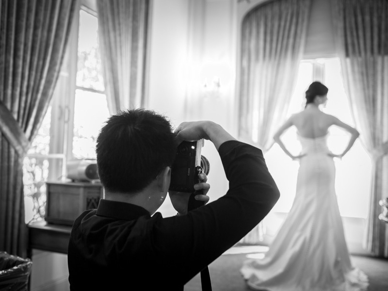 Выбор свадебного фотографа: как определить хорошего мастера