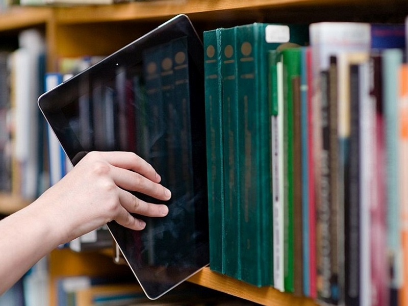 В российских школах появятся цифровые библиотеки и онлайн-меню