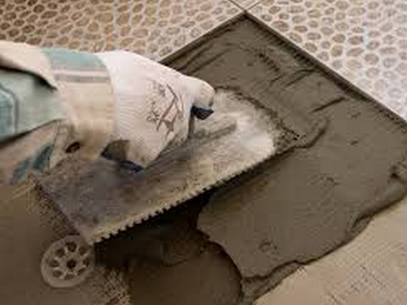 Как выбрать цементно-песчаную сухую смесь для плитки?
