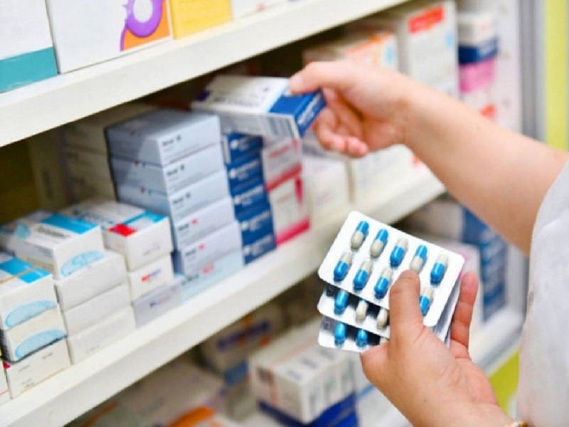 Поставки лекарств в аптеки идут без сбоев