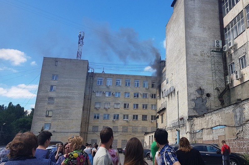 В Липецке потушили пожар на швейной фабрике 