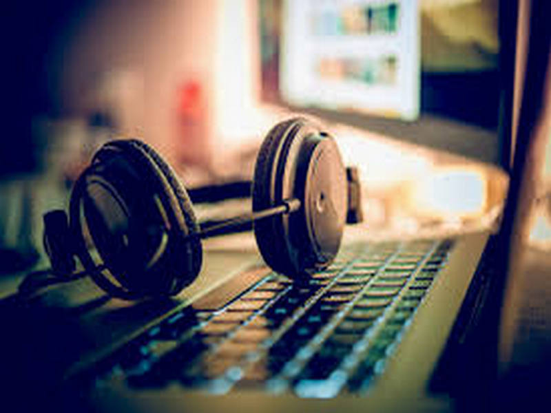 Новинки музыки в онлайн-режиме: преимущества прослушивания