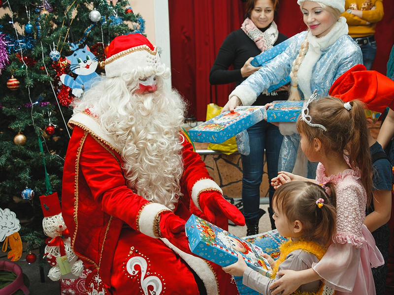 В Липецке прошла акция "Подарок Деда Мороза"