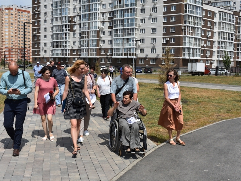 В Липецке оценили доступность городских объектов для инвалидов