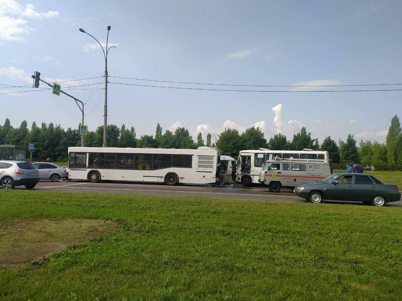 ДТП с автобусами произошло в Липецке