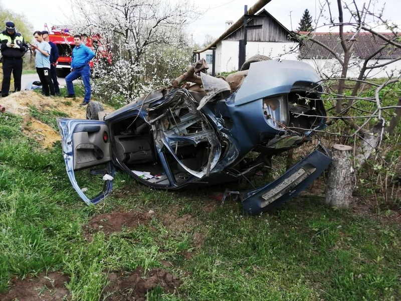 Водитель "Калины" разбился в Лебедянском районе