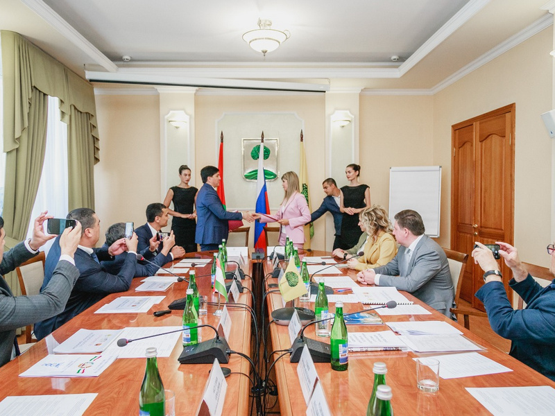 Липецк и Республика Таджикистан подписали документ о сотрудничестве