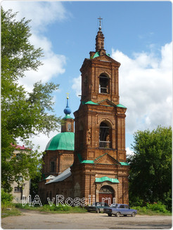 В Старо-Казанском соборе, построенном в 1771 году, ни на день не прекращает свою работу столярная мастерская