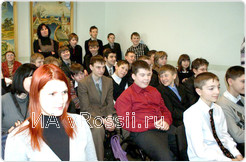 Красочный мир Чехова юные актеры открыли для семиклассников липецкой школы № 2