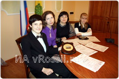 Благодаря воспитанникам преподавателя по классу домры Светланы Овсюковой большинство из них знает теперь название нашего города