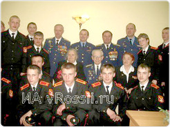 В мероприятии приняли участие липчане-герои, а также представители военно-патриотических клубов, воспитанники кадетских классов