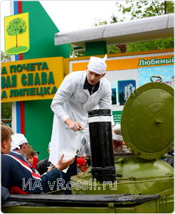 Каша из полевой кухни закончилась быстро: в этот день она была лучшим лакомством 
