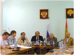 Организаторы и почётные гости международного кинофестиваля VI Международный фестиваля спортивных фильмов 