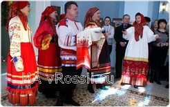 Гостей выставки встречали хлебом-солью