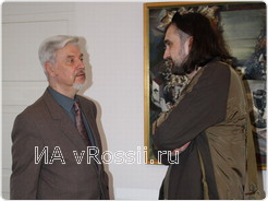 В работах Евгения Мациевского (слева) представлена тема памятника русской словесности - 