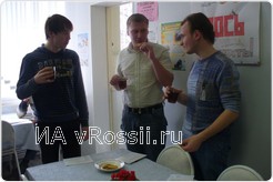 Перед сдачей крови рекомендуется выпить стакан чая - это обеспечит хорошее самочувствие после кроводачи 