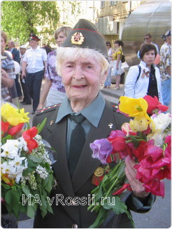 Валентина Владимировна Алимова в 41-м добровольцем ушла на фронт, была медсестрой, после ранения оказалась в госпитале, но вернулась на фронт