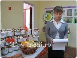 <em>Елизавета Расевич на защите своей работы конкурса 