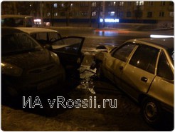 <em>Автомобили неизбежно сталкивались друг с другом, как в цепной реакции </em> 