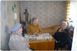 Единственное спокойное место в общаге - это вахта.