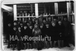 Церковно-приходская школа в Якутии (фото Википедия)